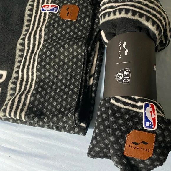 Brooklyn nets slow tide blanket - Picture 4 of 4